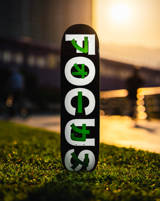 FOCUS "フォーカス" LOGO BOARD 8.25